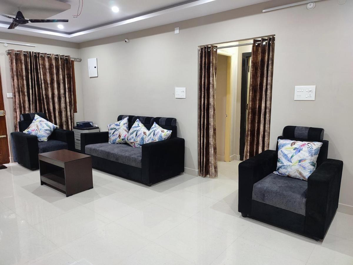 Rahul'S Castle Guest House Visakhapatnam Exteriör bild